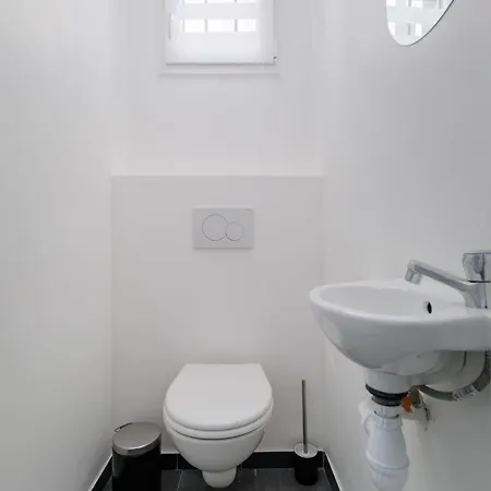 Dom wakacyjny Guersant - Maison Cosy 6pax Proche Etoile Paryż